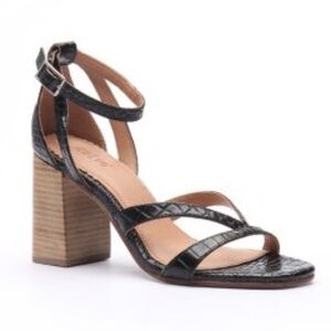 NEW Crevo Kaitlyn Block Heel Dress Sandal